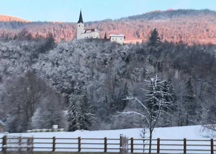 Camp Podgrad Vakantiehuis *