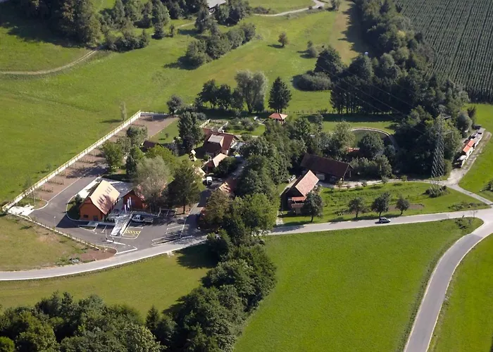 בית נופש Camp Podgrad Vransko